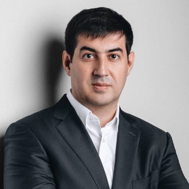 Khamzat Asabaev_SoftSmile Headshot